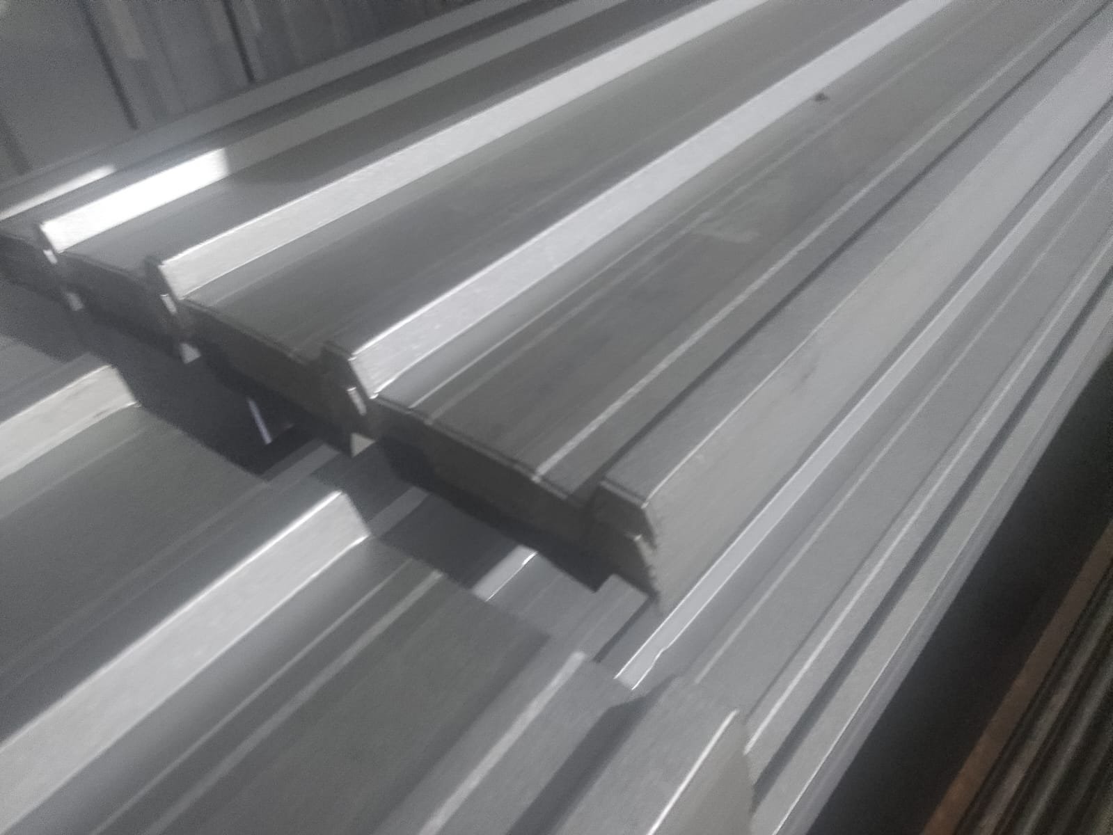 Channel galvanizado